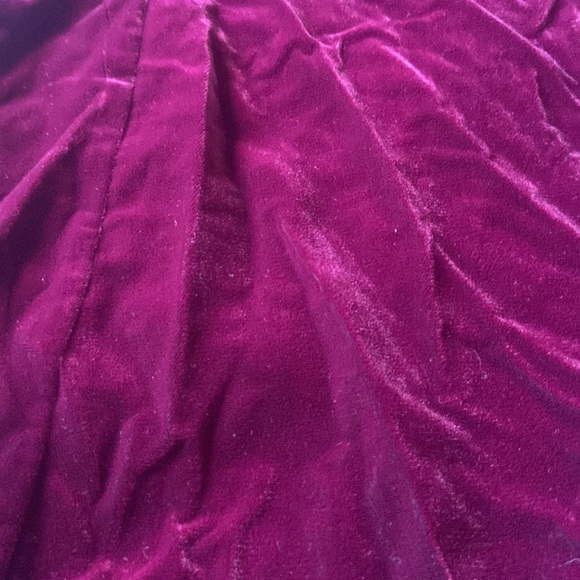 Vintage crimson velvet dress - Picture 2 of 7